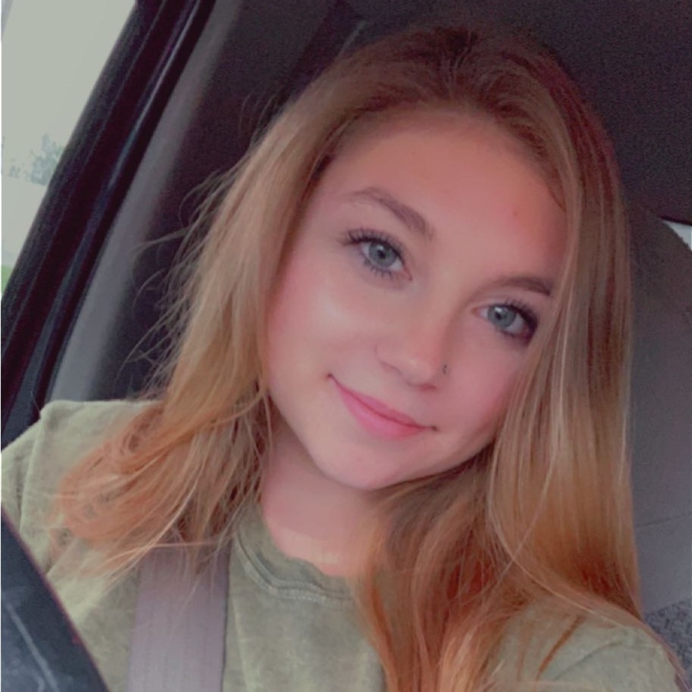 Meet your Posher, Brianna